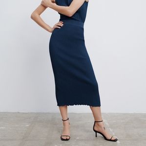 Nwt blue zara midi skirt small